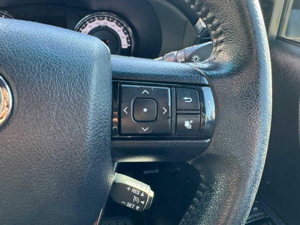 2020-Toyota-Hilux-28-GD-6-Raised-Body-Auto-Raider-Double-Cab image:12