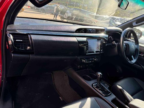 2020-Toyota-Hilux-28-GD-6-Raised-Body-Auto-Raider-Double-Cab image:16