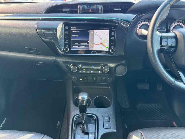 2020-Toyota-Hilux-28-GD-6-Raised-Body-Auto-Raider-Double-Cab image:7