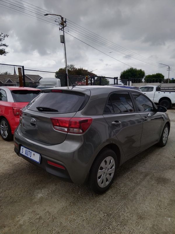 2020-Kia-Rio-12-5-dr image:3