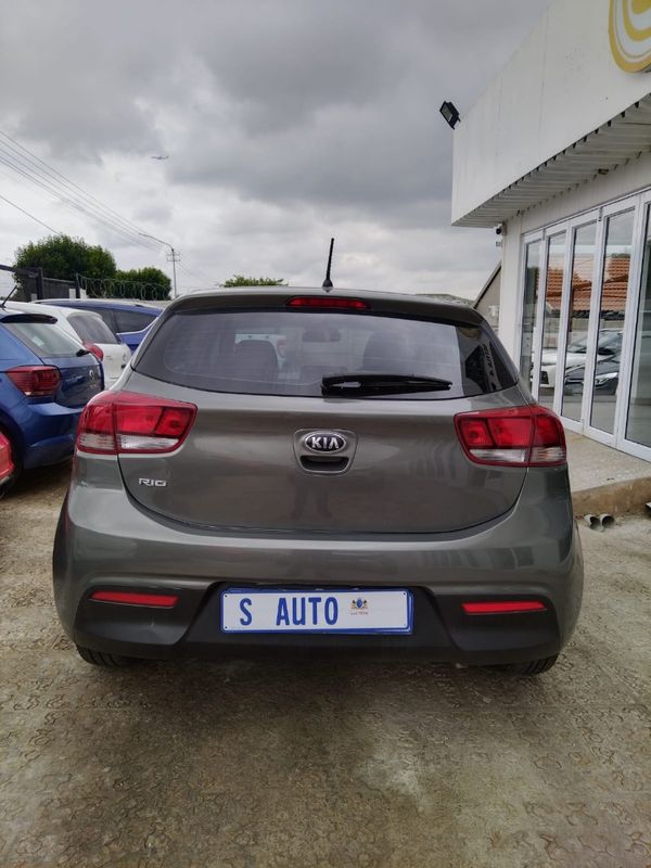 2020-Kia-Rio-12-5-dr image:5