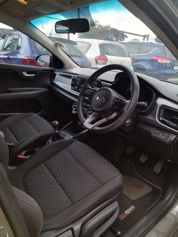 2020-Kia-Rio-12-5-dr image:6