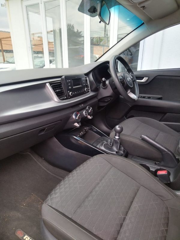 2020-Kia-Rio-12-5-dr image:7