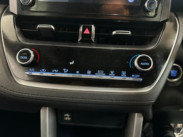 2024-Toyota-Corolla-Cross-18-XS image:15