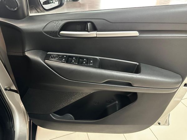 2024-Kia-Sonet-15-LX-Auto image:17