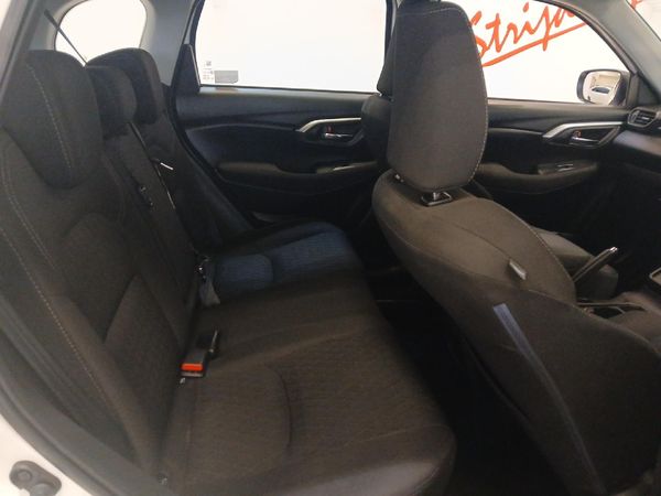 2025-Toyota-Urban-Cruiser-15-XR-Auto image:16