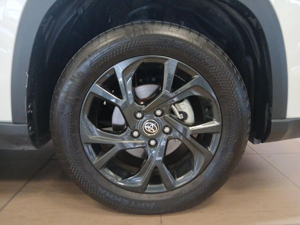 2025-Toyota-Urban-Cruiser-15-XR-Auto image:18