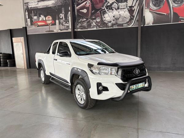 2020-Toyota-Hilux-24-GD-6-Raised-Body-SRX-Auto-Extended-Cab image:6