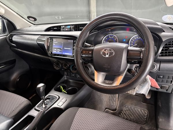 2020-Toyota-Hilux-24-GD-6-Raised-Body-SRX-Auto-Extended-Cab image:8