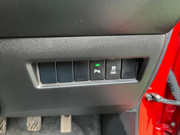 2023-Suzuki-Swift-12-GL image:13