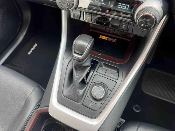 2024-Toyota-RAV4-25-VX-Hybrid-CVT-E-Four image:12