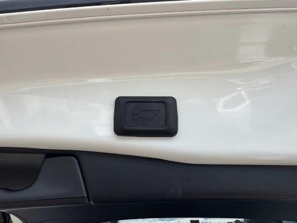 2024-Toyota-RAV4-25-VX-Hybrid-CVT-E-Four image:8