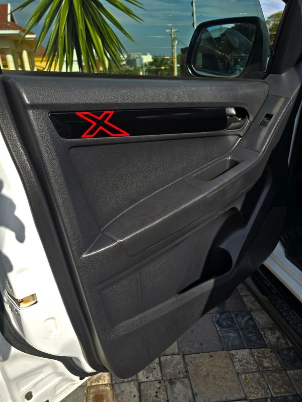 2020-Isuzu-D-Max-250-HO-X-Rider-Double-Cab image:22