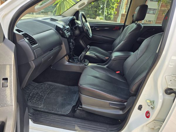2020-Isuzu-D-Max-250-HO-X-Rider-Double-Cab image:23