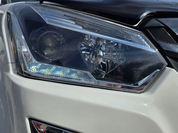 2020-Isuzu-D-Max-250-HO-X-Rider-Double-Cab image:6
