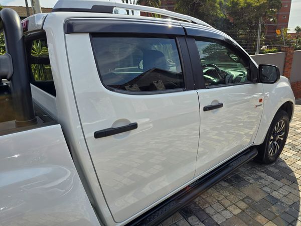 2020-Isuzu-D-Max-250-HO-X-Rider-Double-Cab image:8