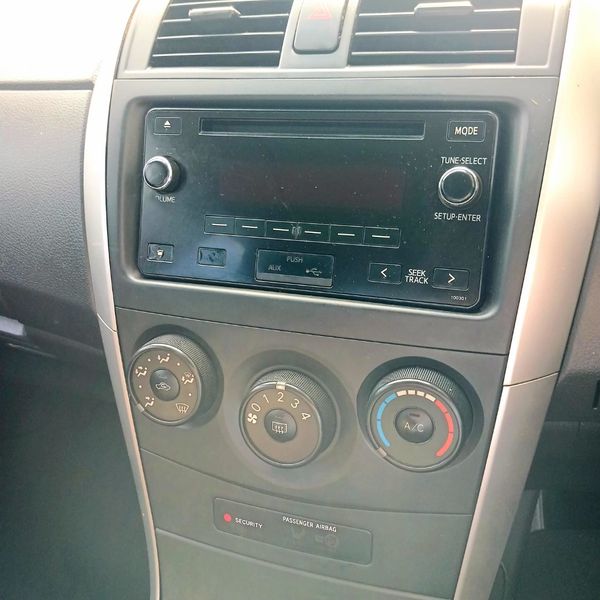 2016-Toyota-Corolla-Quest-16-Plus image:5