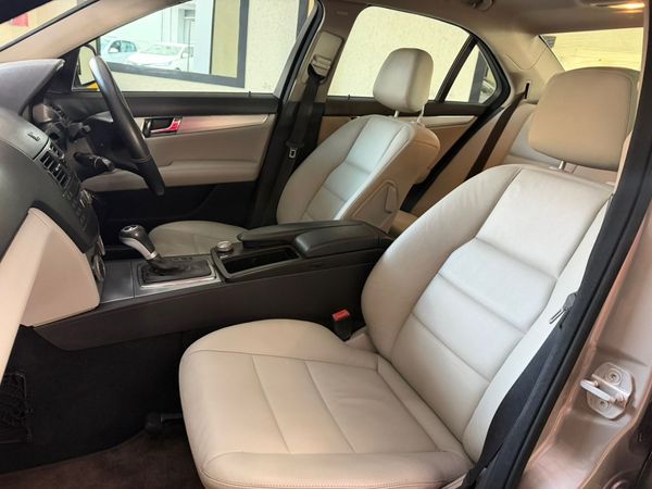 2008-Mercedes-Benz-C-Class-C-200K-Classic image:19
