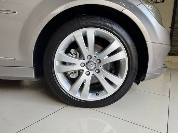 2008-Mercedes-Benz-C-Class-C-200K-Classic image:21