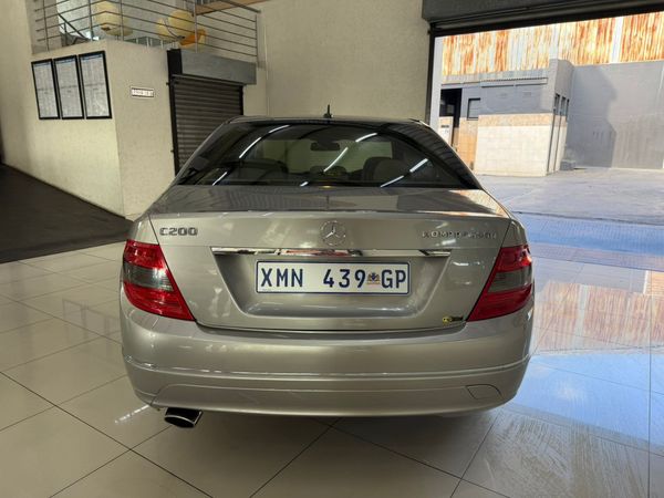 2008-Mercedes-Benz-C-Class-C-200K-Classic image:7