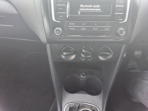 2019-Volkswagen-Polo-Vivo-14-Trendline-5-dr image:14