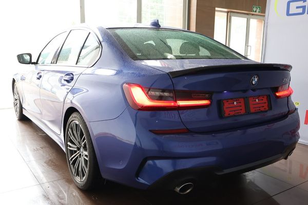 2021-BMW-3-Series-318i-M-Sport image:4