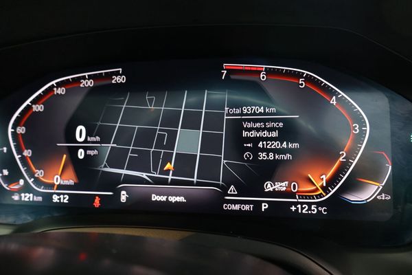 2021-BMW-3-Series-318i-M-Sport image:6