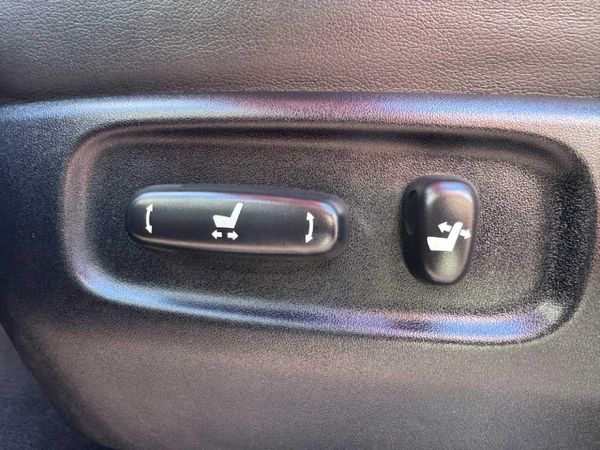 2021-Toyota-Land-Cruiser-200-45-D-V8-VX-R-Auto image:19