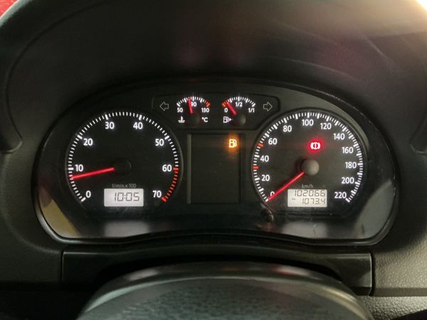 2015-Volkswagen-Polo-Vivo-GP-14-Trendline-5-dr image:15