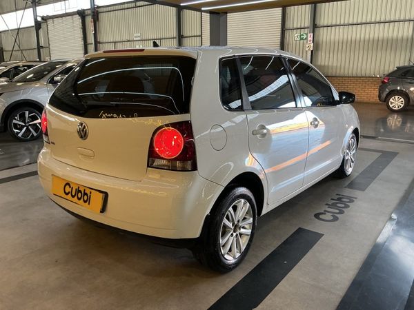 2015-Volkswagen-Polo-Vivo-GP-14-Trendline-5-dr image:7