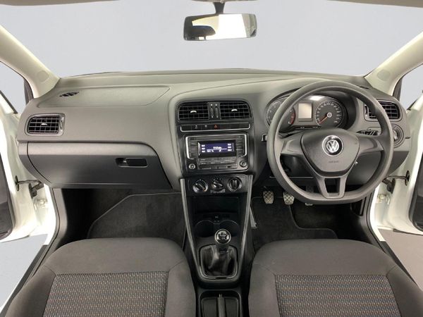 2019-Volkswagen-Polo-Vivo-14-Trendline-5-dr image:11