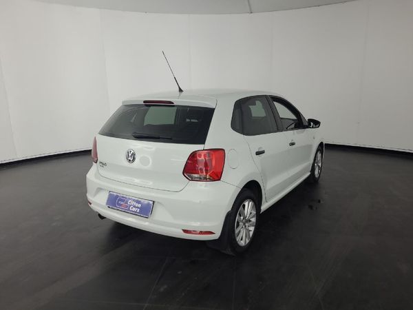 2019-Volkswagen-Polo-Vivo-14-Trendline-5-dr image:1