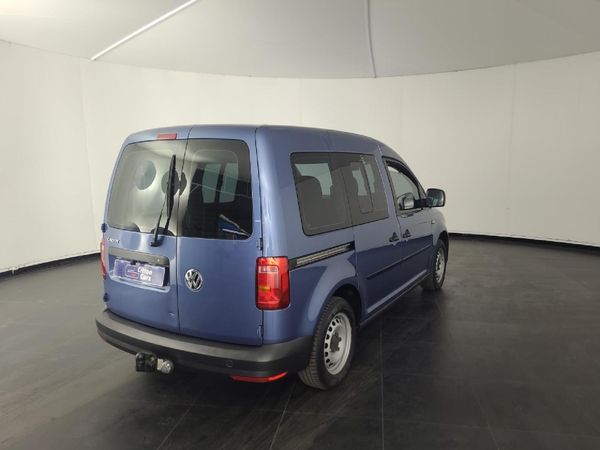 2018-Volkswagen-Caddy-4-CrewBus-16i-7-seat image:3