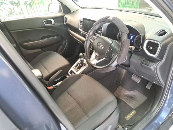 2021-Hyundai-Venue-10-TGDI-Motion-Auto image:7