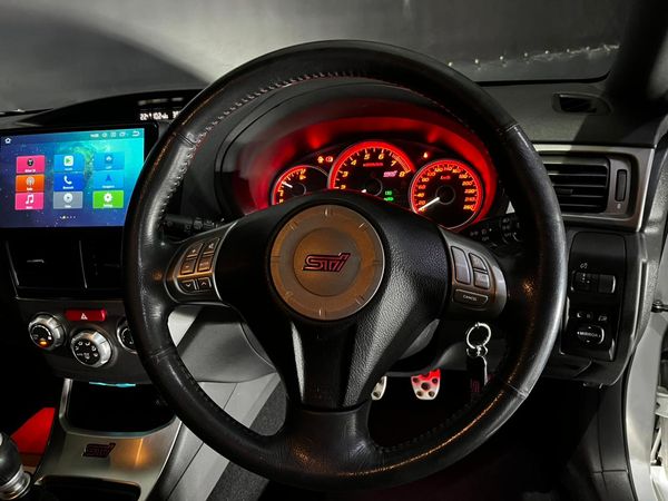 2008-Subaru-Impreza-WRX-25-STi-5-dr image:11