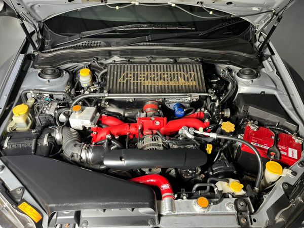2008-Subaru-Impreza-WRX-25-STi-5-dr image:8