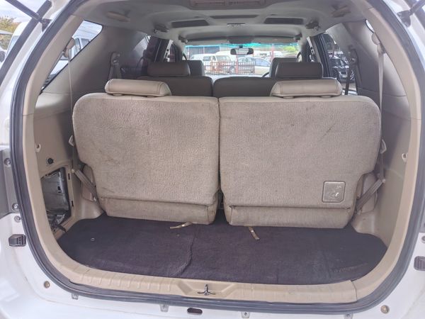 2009-Toyota-Fortuner-30-D-4D-Raised-Body-4x2 image:12