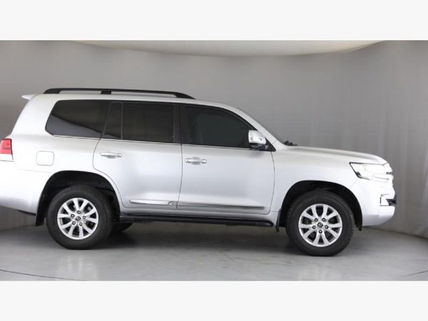 2018-Toyota-Land-Cruiser-200-45-D-V8-VX-R-Auto image:2