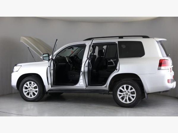 2018-Toyota-Land-Cruiser-200-45-D-V8-VX-R-Auto image:29