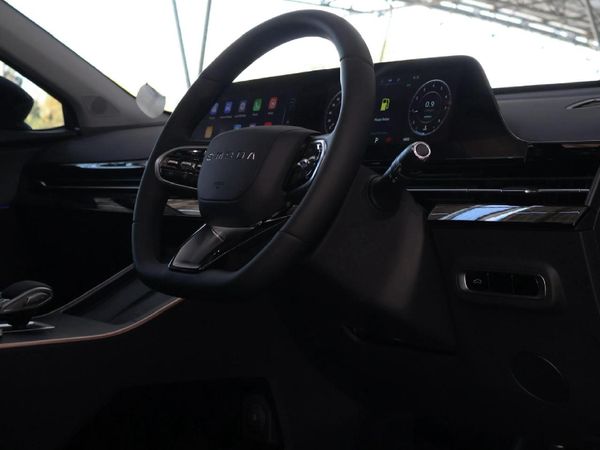 2026-Omoda-C5-15T-Luxury-X image:22