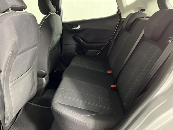 2019-Ford-Fiesta-10-EcoBoost-Trend-5-dr-Auto image:3