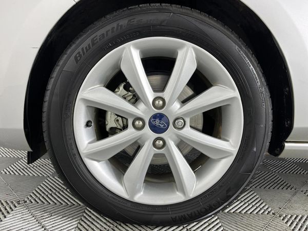 2019-Ford-Fiesta-10-EcoBoost-Trend-5-dr-Auto image:4