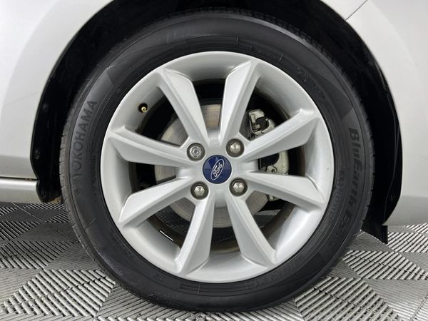 2019-Ford-Fiesta-10-EcoBoost-Trend-5-dr-Auto image:5