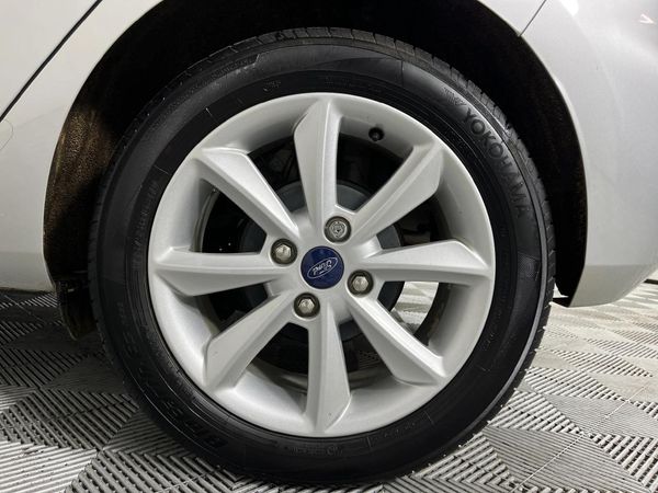2019-Ford-Fiesta-10-EcoBoost-Trend-5-dr-Auto image:6
