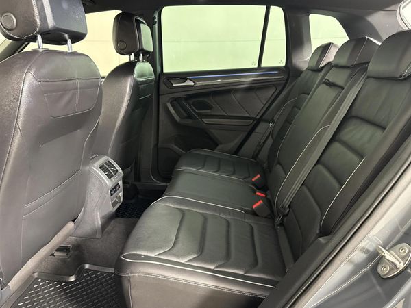 2021-Volkswagen-Tiguan-20-TSI-R-Line-4Motion-DSG-Auto-162kW image:3
