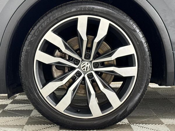 2021-Volkswagen-Tiguan-20-TSI-R-Line-4Motion-DSG-Auto-162kW image:4