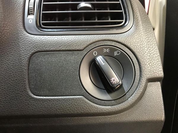 2023-Volkswagen-Polo-Vivo-14-Trendline-5-dr image:11