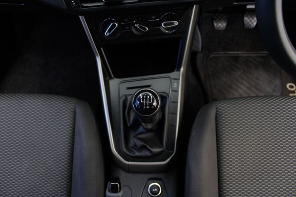 2020-Volkswagen-Polo-low-km-for-the-year image:20