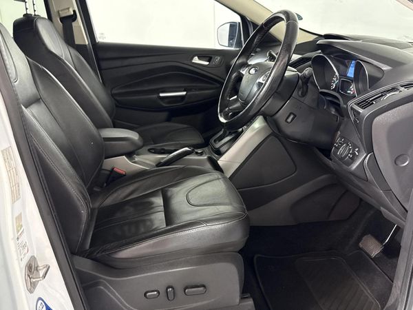 2014-Ford-Kuga-20-TDCi-Trend-AWD-Auto image:9