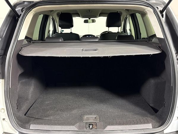 2014-Ford-Kuga-20-TDCi-Trend-AWD-Auto image:13